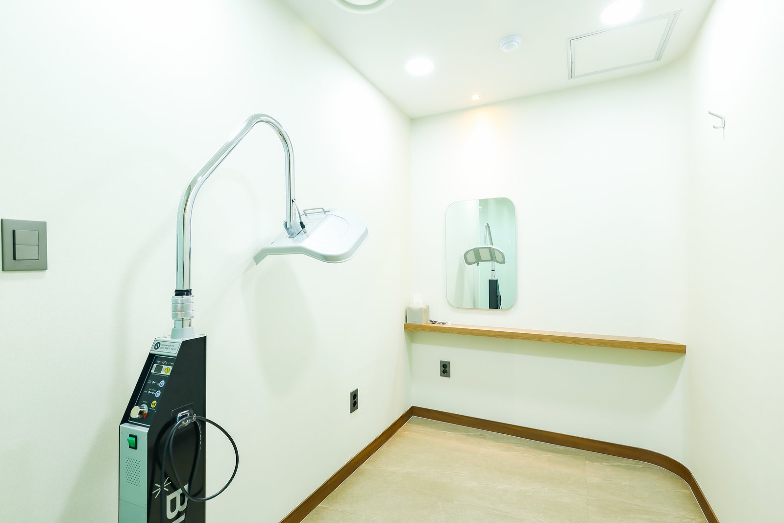 Mega-Session & Body Hair Transplant at MONARA Dermatology Clinic